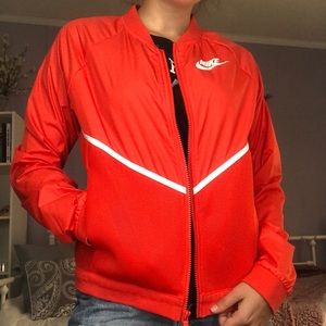 Nike windbreaker